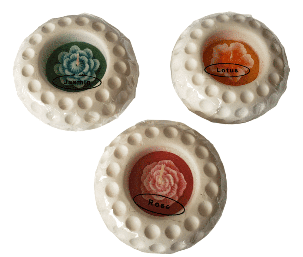 Setje met 3 “handgesneden” geurkaarsen o.a. Jasmijn, Lotus, Roos, Nagchampa, Patchouli enz.